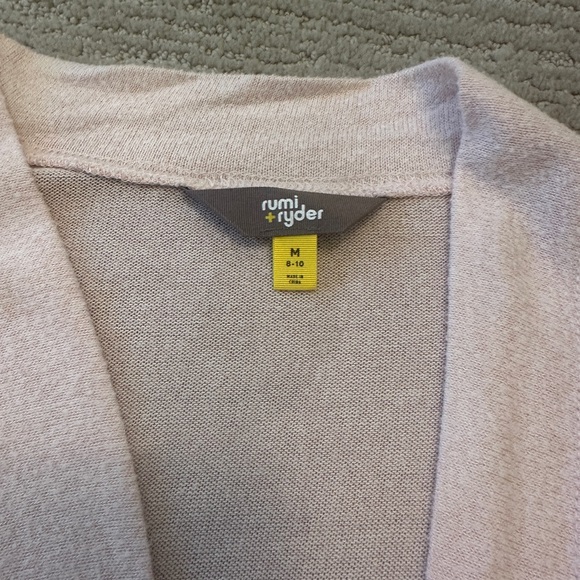 Girl’s Rubi and Ryder Ultra-Soft Wrap Sweater in M (8-10). NWOT! - Picture 2 of 4